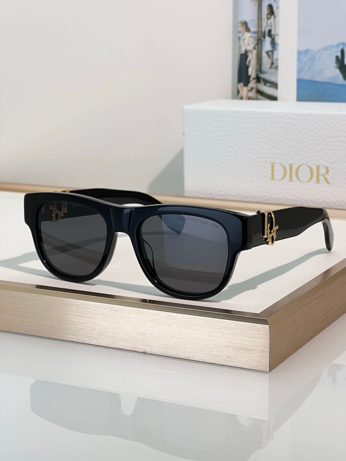 Premium Black Square Sunglasses