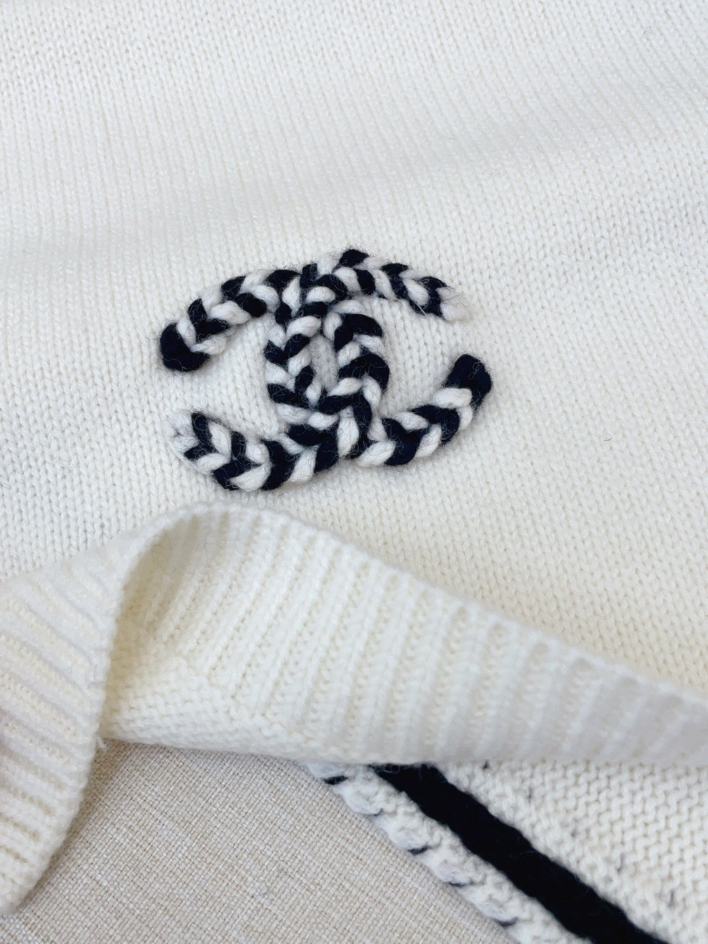 White Knit Wool & Cashmere Scarf